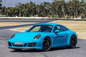 Porsche 911 Carrera GTS Coupe 2017 года (WW)
